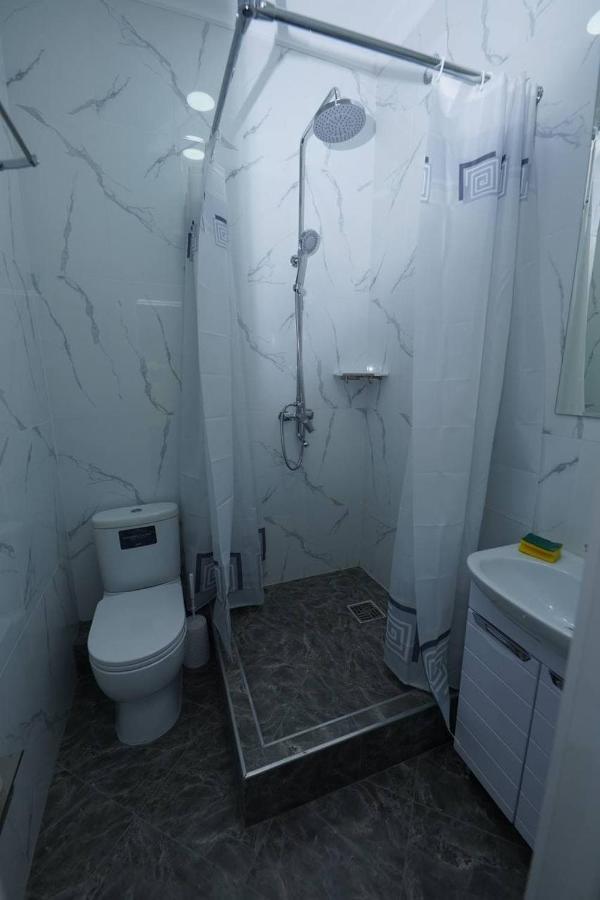 Halal Apart Hotel 阿拉木图 外观 照片