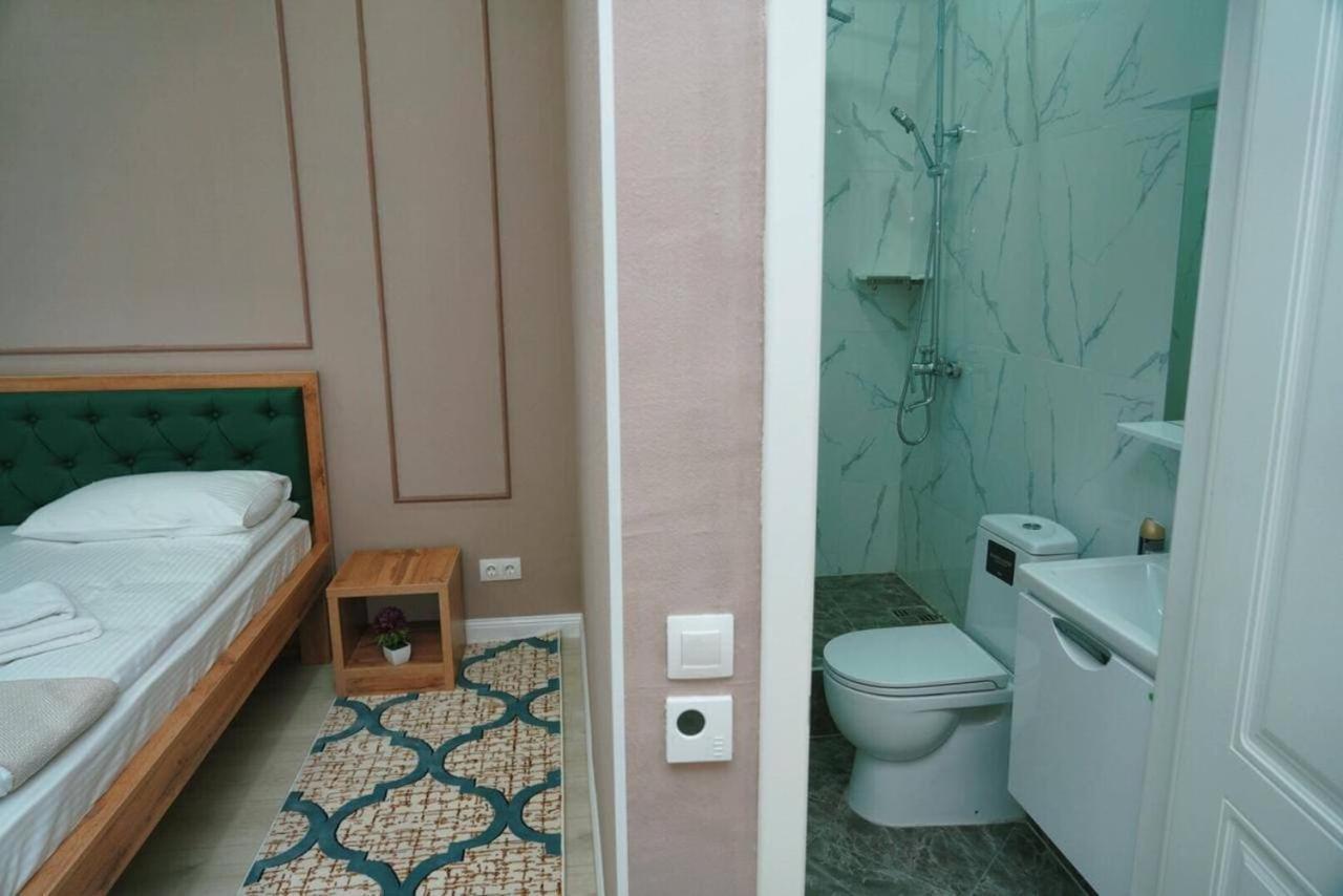 Halal Apart Hotel 阿拉木图 外观 照片